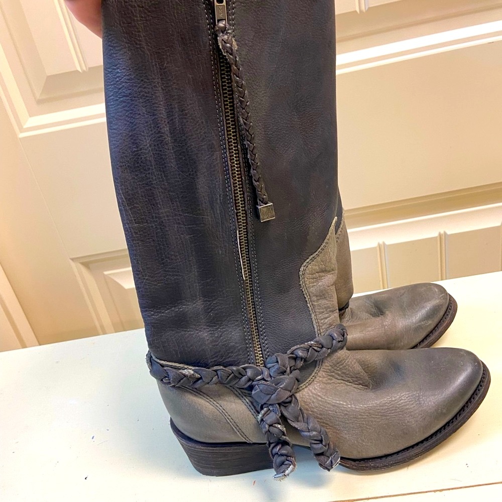 Corral boots